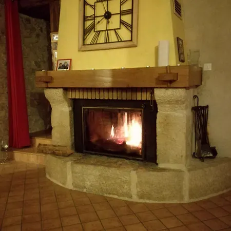 Maison De Pierre * Saint-Gervais (Isere)