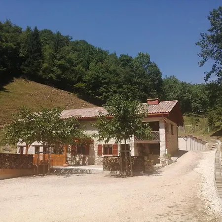 בית נופש Maison De Pierre Saint-Gervais (Isere)