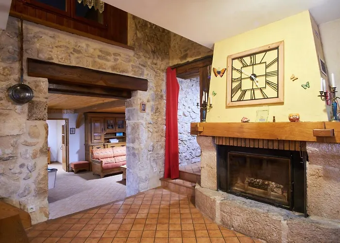 Maison De Pierre Saint-Gervais (Isere)