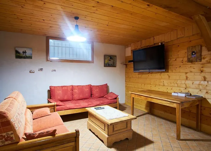 בית נופש Maison De Pierre Saint-Gervais (Isere)