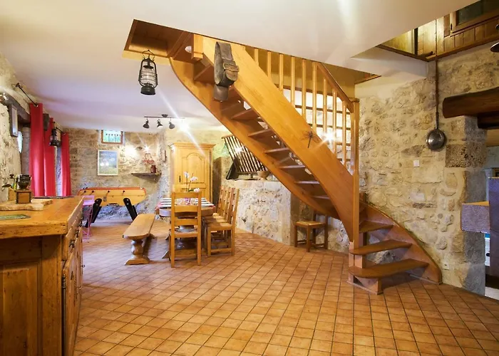 בית נופש Maison De Pierre
