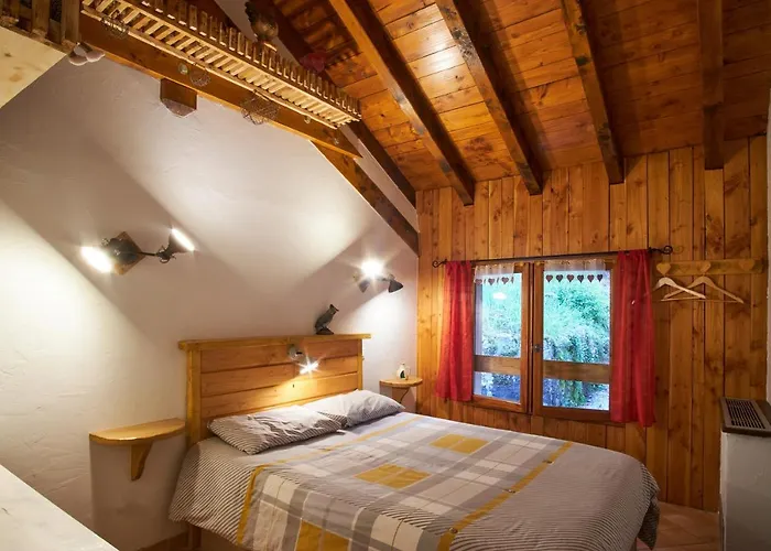 Vakantiehuis Maison De Pierre Saint-Gervais (Isere)