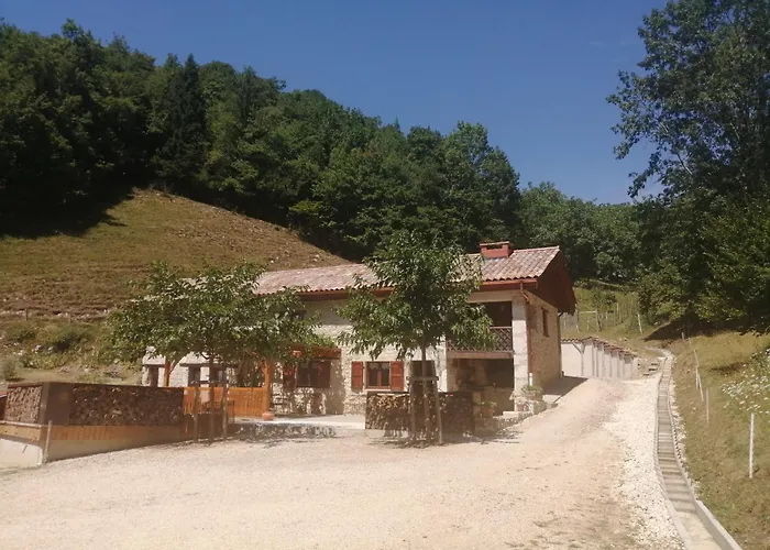 Vakantiehuis Maison De Pierre Saint-Gervais (Isere)